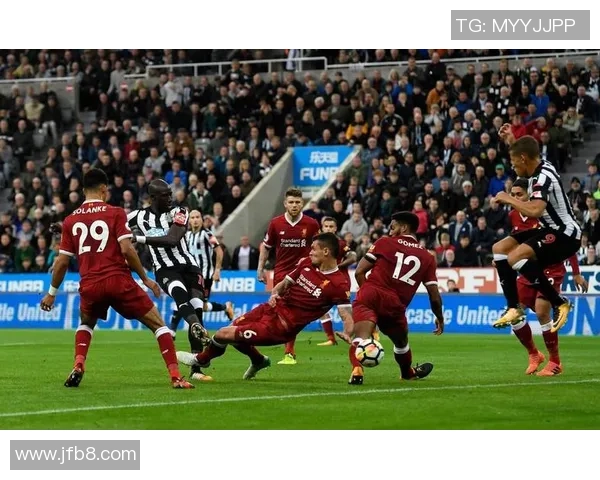 足总杯激战阿森纳与巴萨战平红牌争议引发全场热议及十大精彩进球回顾