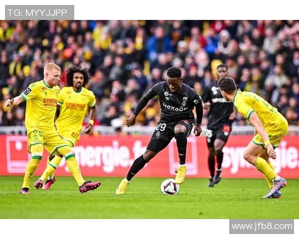 欧冠激战：莱比锡与波尔图互交白卷引发全场惊讶解析