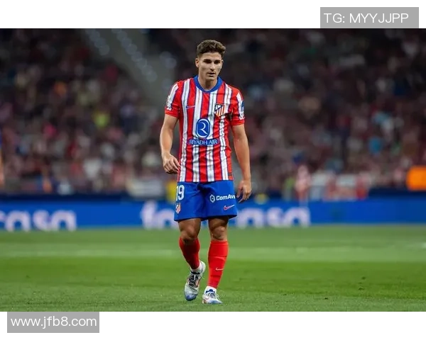 友谊赛精彩对决里昂逆转马竞6-2补时进球引发争议与全场欢呼 友谊赛精彩对决里昂逆转马竞6-2补时进球引发争议与全场欢呼