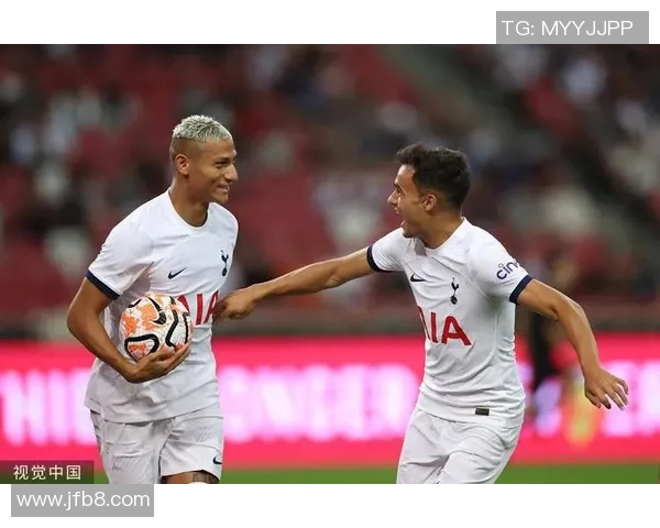 德甲热刺大胜那不勒斯帽子戏法引发全场狂欢精彩瞬间回顾 德甲热刺大胜那不勒斯帽子戏法引发全场狂欢精彩瞬间回顾