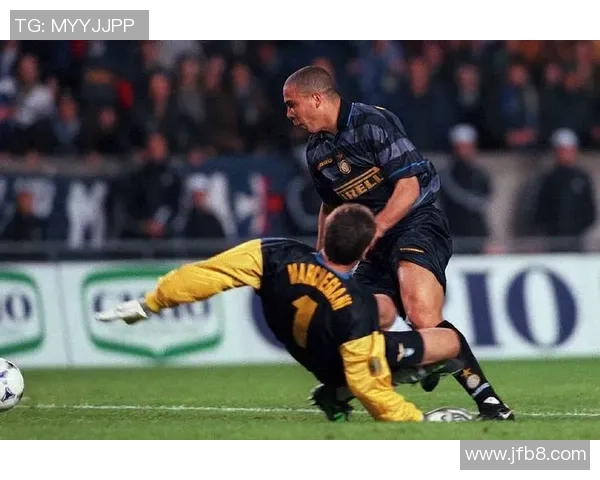 欧联杯精彩对决国米3-0战胜曼联逆转时刻点燃全场热情