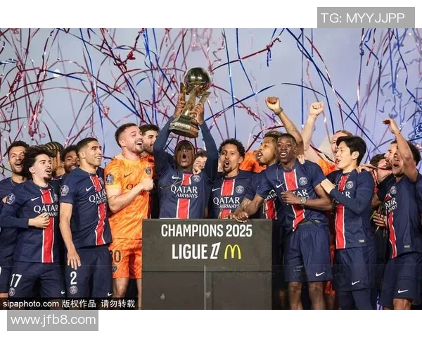 德甲精彩对决巴黎圣日耳曼大胜利物浦四球狂潮引发全场沸腾 德甲精彩对决巴黎圣日耳曼大胜利物浦四球狂潮引发全场沸腾