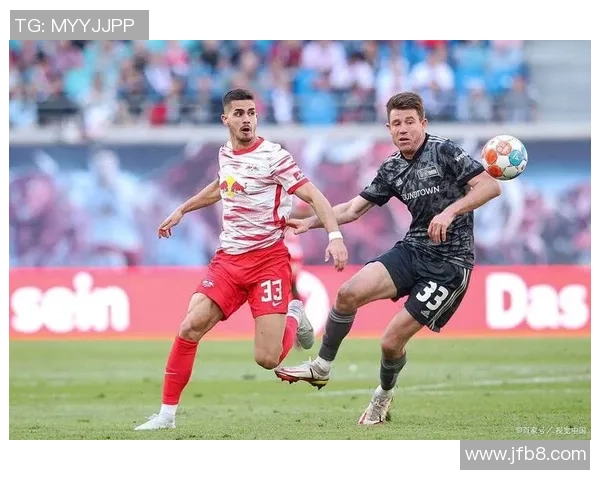 欧联杯精彩对决莱比锡与曼城互交白卷神扑瞬间点燃全场气氛