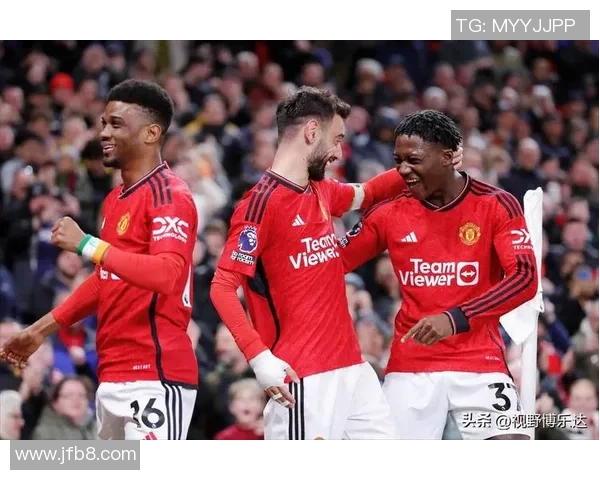 足总杯激战热刺与曼联互交白卷红牌争议引发全场热议 足总杯激战热刺与曼联互交白卷红牌争议引发全场热议